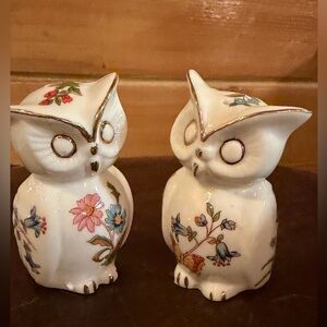 Vintage owl porcelain salt and pepper shakers